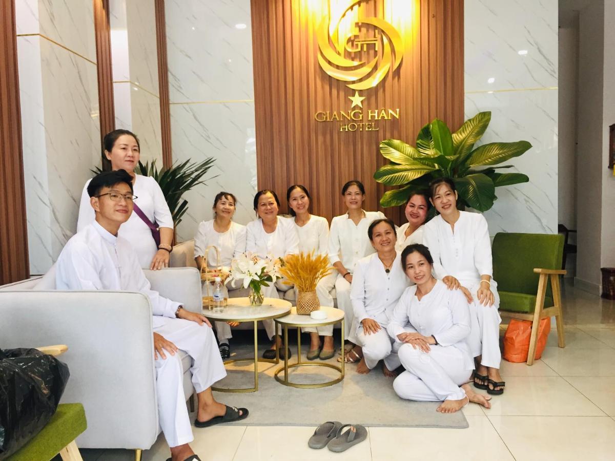 Giang Hân Hotel Tây Ninh Extérieur photo